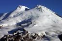 Der Elbrus, Blick zum Ost- und Westgipfel